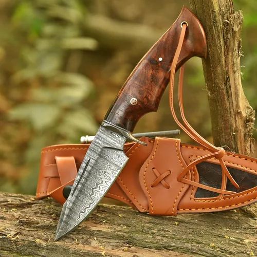 Vista 7 de Cuchillo de caza de Damasco hecho a mano de 10 pulgadas con funda de cuero, ideal para desollar, acampar, al aire libre, cuchillo de bushcraft