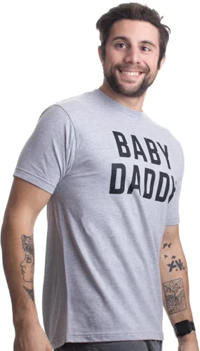Vista 4 de Baby Daddy Divertida camiseta unisex con humor para el Día del Padre
