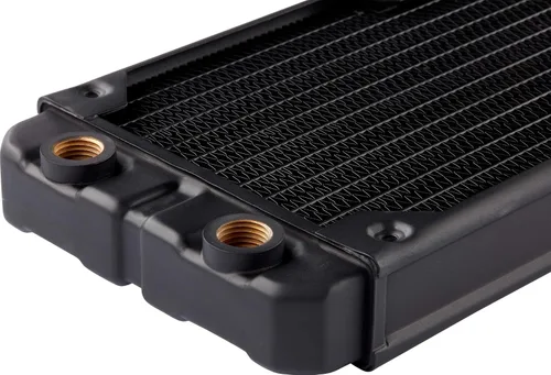 Vista 3 de Corsair Hydro X Series, Radiador de Refrigeración por Agua XR5 de 140 mm