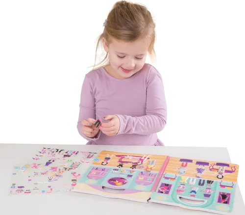 Vista 3 de Melissa & Doug Libro de actividades con pegatinas: día de glamour, 196 pegatinas reutilizables.
