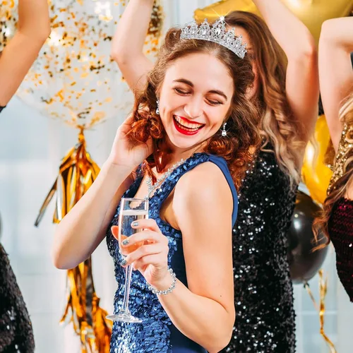 Vista 6 de Yaomiao Juego de 4 piezas de joyería de disfraz para mujer, juego de joyería nupcial para boda, corona de diamantes de imitación, corona de reina