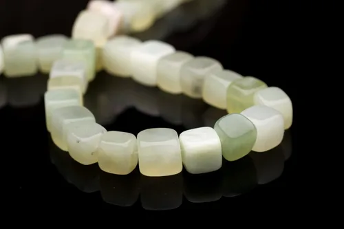 Vista 2 de Cuentas de jade verde mar redondeadas Semipreciosas Tamaño: 0.472x0.433 in Cristal Energía Energía Poder curativo para la fabricación de joyas