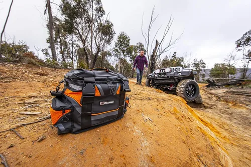 Vista 5 de ARB Kit de recuperación RK9A Premium para cualquier aventura todoterreno, el equipo de recuperación 4x4 más completo incluido en una caja a todo
