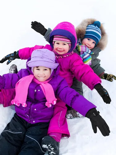 Vista 2 de SATINIOR 3 pares de guantes de esquí para niños guantes impermeables para clima frío guantes de invierno cálidos para niños