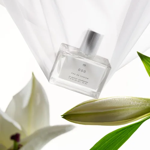 Vista 6 de Le Monde Gourmand 000 Spray Eau de Parfum con notas de Sándalo, Bergamota, Lirio de Agua - 1 fl oz (30 ml)