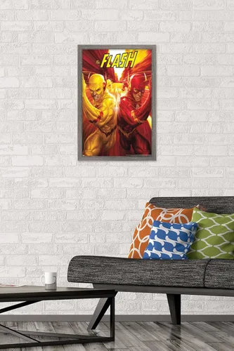 Vista 2 de Trends International DC Comics - The Flash and The Reverse Flash - Race Wall Poster, 14.725" x 22.375", Barnwood Framed Version