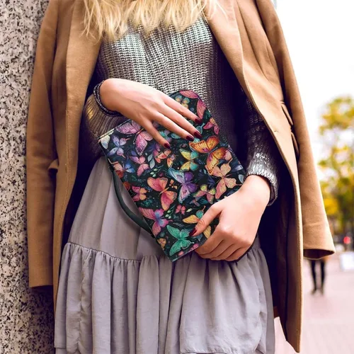 Vista 5 de Flashideas Funda de transporte ligera de la Biblia de la PU para las mujeres, cubierta de la Biblia de moda con asa para el estudio de Mariposa