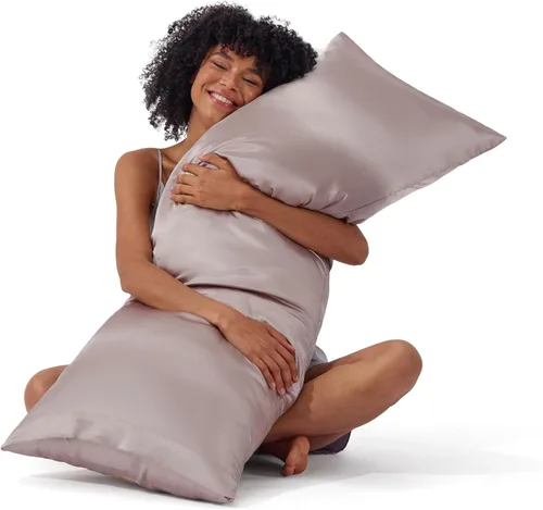 Vista 29 de Bedsure Paquete de 2 fundas de almohada de satén similares a las fundas de almohada de seda tamaño estándar, funda de almohada para mujeres que