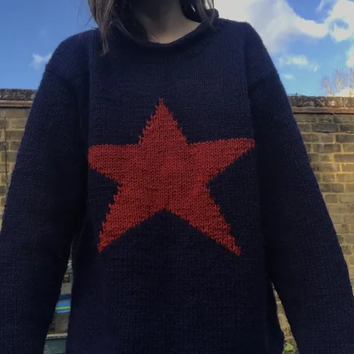 Vista 2 de CYee Y2K - Suéter holgado para niñas del centro de la ciudad Emo Goth Stars Ropa Fairy Grunge Alt Pullover Tops Dark Academia Sudadera