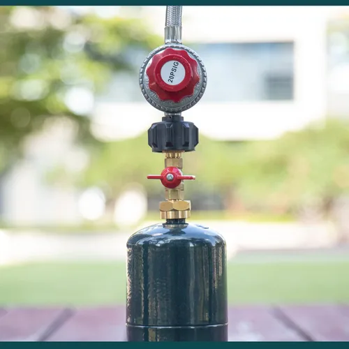 Vista 8 de GASPRO Adaptador de tanque de propano mejorado de 1 lb con válvula, Convertidor de 20 lb a 1 libra, Conecte tanques de propano pequeños cuando se