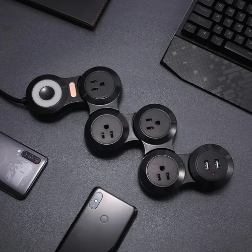 Vista 7 de Protector de sobretensiones flexible, cable de 6 pies de largo, 4 tomacorrientes, 2 USB (enchufe plano de 10 V/13 amperios) con cable de extensión