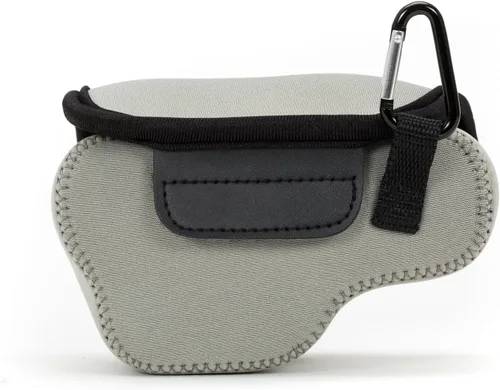 Vista 5 de MegaGear. Funda para cámara, ultra liviana neopreno con mosquetón para Sony A6000, A6300 con lente 16-50 Gris