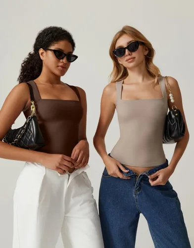 Vista 7 de QINSEN Camisetas básicas ajustadas de doble capa con cuello cuadrado para mujer Castaño