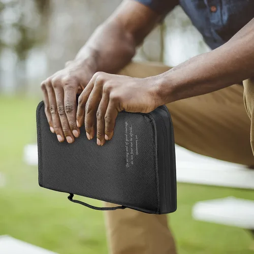 Vista 54 de DEHITE Funda para la Biblia para mujer, bolsas de transporte de la Biblia, tamaños medianos y grandes, ranuras para bolígrafos, tela de primera