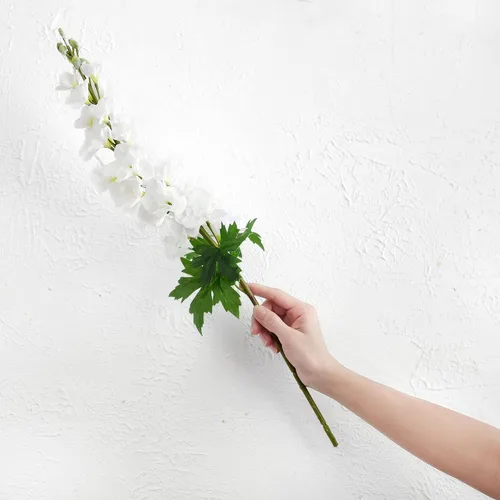 Vista 5 de FiveSeasonStuff Real Touch - Flores artificiales blancas Delphinium - 3 tallos realistas de flores artificiales para centros de mesa de boda