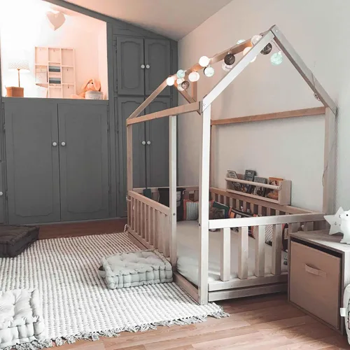 Vista 3 de Cama para niños pequeños con rieles, Cama en forma de casa, Cama Montessori con rieles, Cama para niños, Cama de casa, Cama de piso para niños, Cama