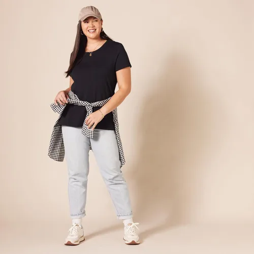 Vista 9 de Tienda Essentials - Camiseta de manga corta con cuello redondo y ajuste clásico para mujer, paquete múltiple