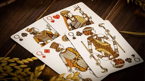 Vista 4 de MJM Babylon Golden Wonders Foiled Edition - Juego de cartas de Riffle Shuffle