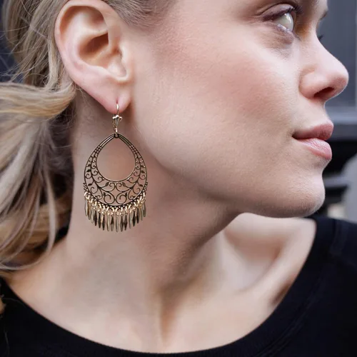 Vista 6 de Barzel Aretes colgantes chapados en oro de 18 quilates, hechos en Brasil