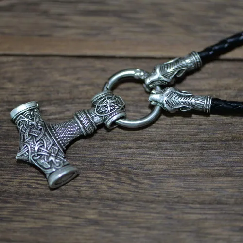 Vista 3 de Collar de martillo de Thor vikingo nórdico Mjolnir para hombre, joyería de talismán