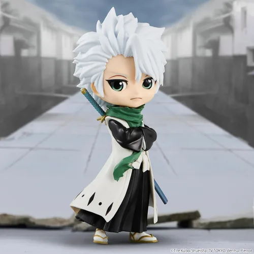 Vista 2 de Banpresto - Bleach - Toshiro Hitsugaya (Guerra de sangre de los mil años) (versión A), Bandai Spirits Q Posket 5.1 pulgadas (paquete de 1)
