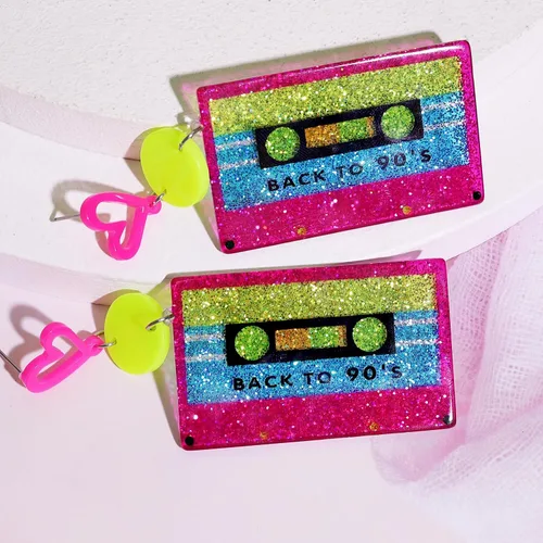 Vista 6 de RechicGu Aretes de aro de corazón de neón de los años 80 y 90 para fiesta brillante, atuendo retro de los años 70, accesorios de joyería, regalo