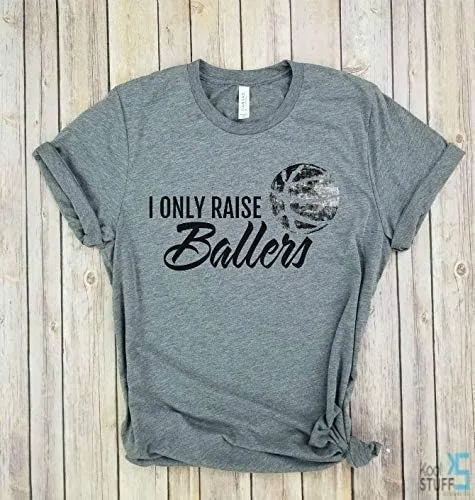 Vista 5 de I only raise ballers Basketball - camisa de mamá, baloncesto, camiseta de baloncesto, regalo para mamá, camisa del día del juego, camisa de mamá