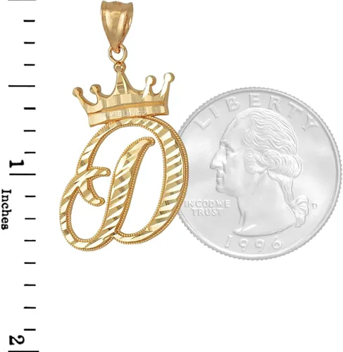 Vista 2 de Collar con colgante de letra 'D' de oro amarillo de 14 quilates con inicial de CC cursiva