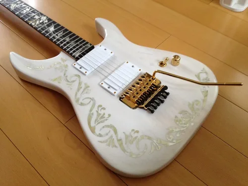 Vista 5 de Jockomo Cowboy Fancy Vine AW - Pegatina para guitarra y bajo