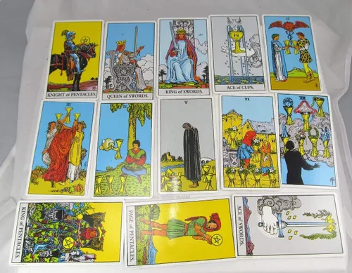 Vista 9 de Rider-Waite Cartas de Tarot Originales