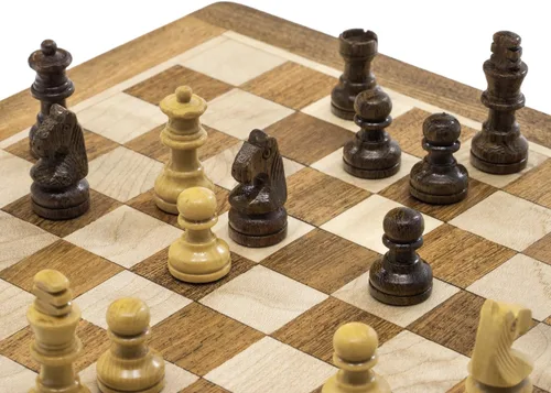 Vista 4 de The Regency Chess Company Sheesham & Boj - Juego de ajedrez con incrustaciones magnéticas de 7 pulgadas