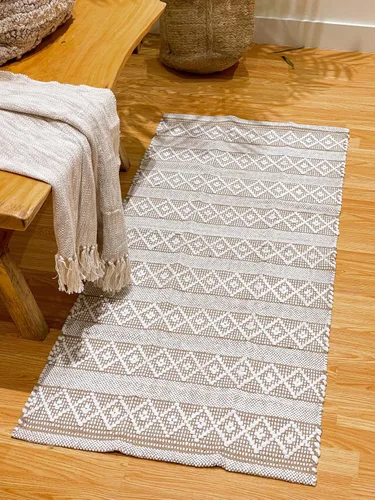 Vista 8 de Chardin home Alfombra bohemia beige y blanca de 2 x 5 pies Alfombra de granja tejida a mano Ideal para cocina, entrada, baño, meditación