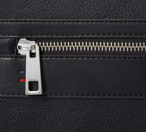 Vista 3 de tommy hilfiger para hombre Leo Cordura Nylon mensajero