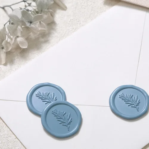 Vista 4 de UNIQOOO Calcomanías de sello de cera, calcomanías de sello de invitación de boda de romero, 100 calcomanías autoadhesivas azul polvoriento