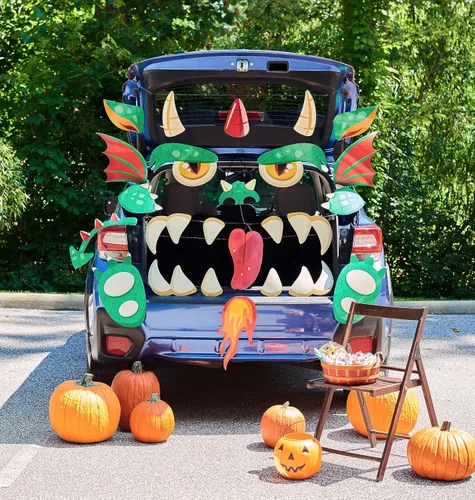 Vista 4 de American Greetings Kit de decoración de coche de Halloween, monstruo (25 unidades)