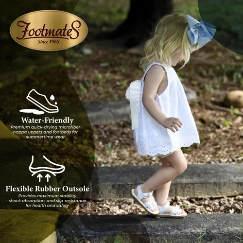 Vista 2 de FOOTMATES Ariel and Eco-Ariel Sandalias impermeables para niñas y niños con suela antideslizante que no deja marcas y cierre de correa para bebés