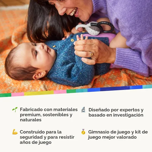 Vista 4 de LOVEVERY, El juego de regalo para recién nacido, gimnasio de juego con hebras sensoriales y kit de juego Looker, esenciales para el desarrollo