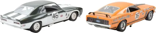 Vista 7 de Scalextric/Premium Hobbies Sports Car Challenge - Mustang VS Camaro 1:32 Escala Slot Car Race Set C1445T