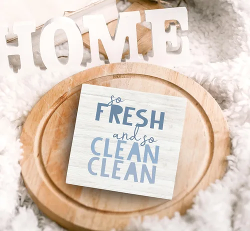 Vista 5 de SRADMO Letrero de madera con texto en inglés «So Fresh So Clean» para niños, decoración de escritorio con texto en inglés «So Fresh So Clean»