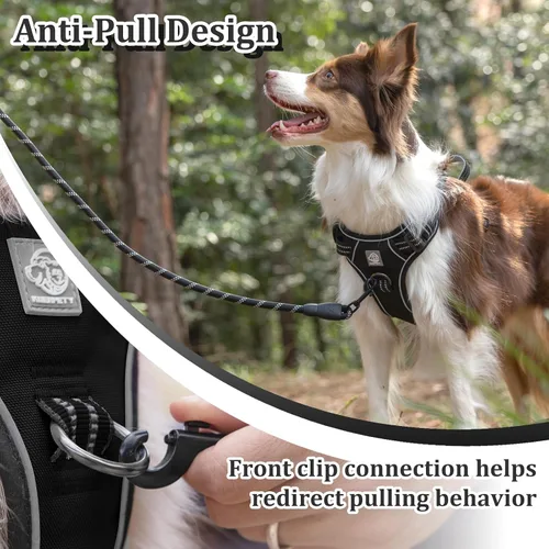 Vista 7 de Arnés de chaleco para perros - Acolchado ajustable reflectante con diseño fácil de poner y accesorio de correa (S, negro)