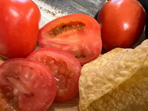 Vista 7 de Semillas de tomate Roma VF Heirloom Non GMO 250 Seeds Se envía en envases de papel reciclado compostable