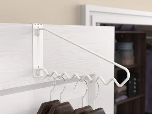 Vista 2 de ClosetMaid Barra de valet colgante para instalación en pared o puerta, accesorios incluidos, diseño plegable, acero duradero, color blanco