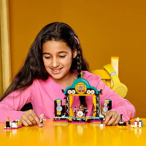 Vista 3 de LEGO Friends Andrea's Talent Show 41368 Kit de construcción (429 piezas)