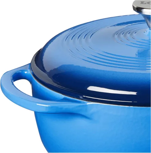Vista 8 de Lodge Horno holandés de hierro fundido esmaltado de 4.5 cuartos de galón con tapa, asas dobles, apto para horno hasta 500° F o en la estufa, uso