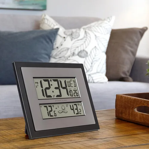 Vista 5 de La Crosse Technology 512-85937-INT Reloj de pared digital atómico con temperatura y pronóstico en gris/plateado
