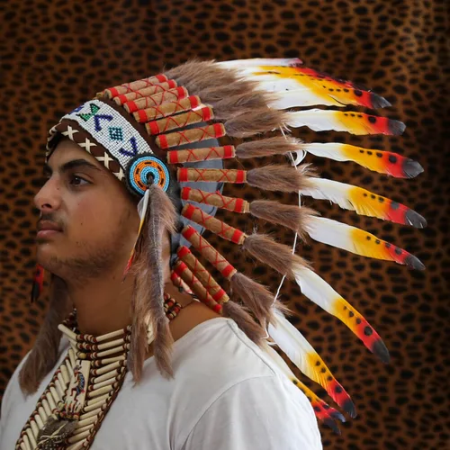 Vista 4 de Novum Crafts Tocado de plumas Inspirado en indios nativos americanos Elige