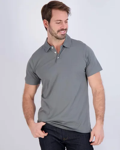 Vista 59 de Real Essentials Paquete de 3: Polo de manga corta de algodón para hombre, de secado rápido, transpirable, (disponible en tallas grandes y altas)