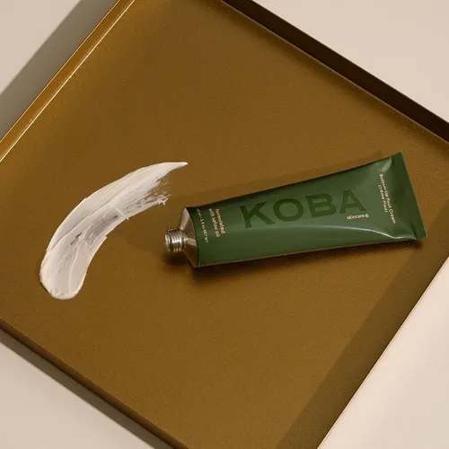 Vista 4 de KOBA Crema para Pies Bottom Up - Hidratante para Mujeres y Hombres - Hidratante - Piel Normal a Muy Seca - Fragancia Cítrico, Amaderado y Especiado