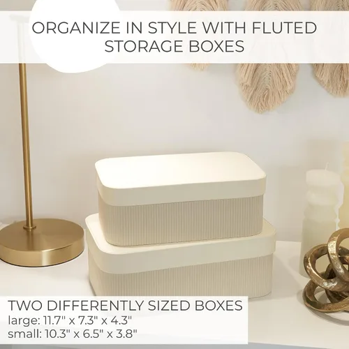 Vista 4 de Cajas de almacenamiento decorativas con tapas: juego de 2 hermosos cubos organizadores de cartón acanalado para la decoración de estanterías de tu