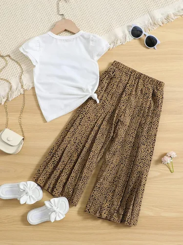 Vista 2 de SOLY HUX Conjunto de dos piezas para niña, camiseta de manga corta, camiseta gráfica y pantalones de pierna ancha plisados de dálmata, estampado